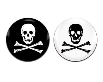 2x Skull And Crossbones Pirate Novelty Party 25mm / 1 Inch D Pin Button Badges