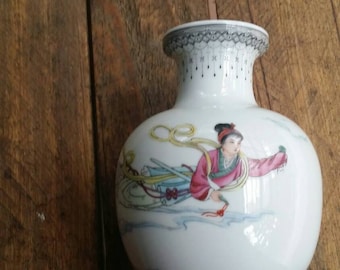 Oriental vase hand painted Chinese