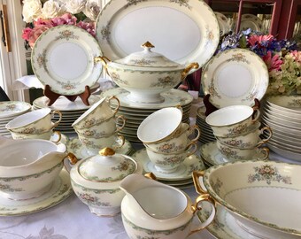 Antique China Set Service for 10 Meito Japan Florals Gold Trim Green and Yellow Border 81 pieces Very Rare Pattern V2009