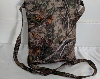 Camo cross-body bag, handbag, zippered bag