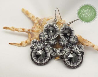 Grigi Orecchini realizzati in tecnica soutache ricamo