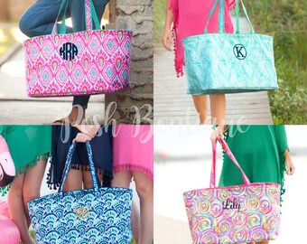 Monogrammed Tote Bag, Beach Bag, Seersucker Ultimate Tote, Picnic Basket, Game Days, Field Trips, Vacation, Carry All Bag