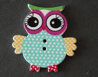 Fancy OWL large wood 33 x 35 mm OWL button.