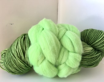 Thrummed SLIPPER SOCK kit - Green/Bright green- Hand dyed Merino yarn and roving Pattern included