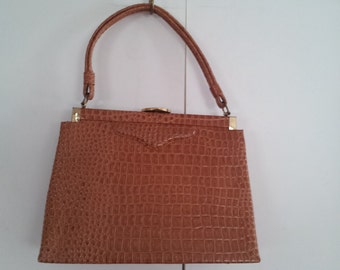 New vintage handbag purse from Gimbals madagascar permatone faux alligator morris white NWT
