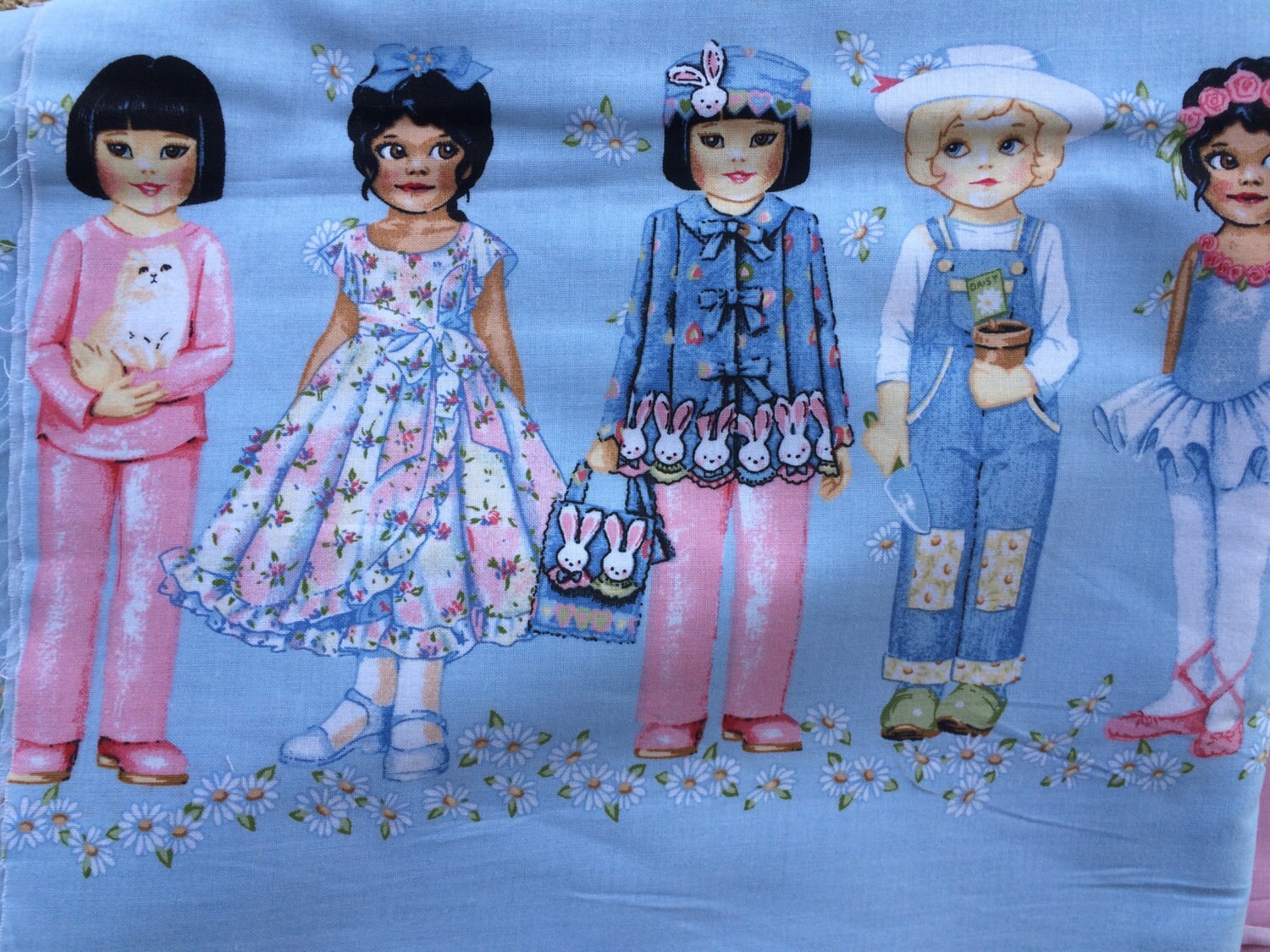 Paper Doll Fabric, Patty Reed Design, Fabric Traditions, Yardage, Daisy