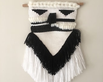 Wall weaving wool black and white