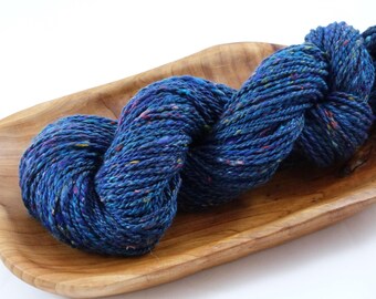 Handspun Yarn - Sapphires are a girl's best friend - 4 ounces - 144 yards - Worsted Weight