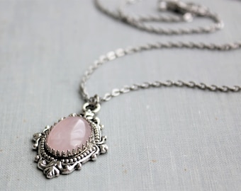 Rose Quartz Necklace. Gemstone Necklace.