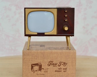 Vintage 1950s TV Salt and Pepper Shaker and Photo Holder in Original Box