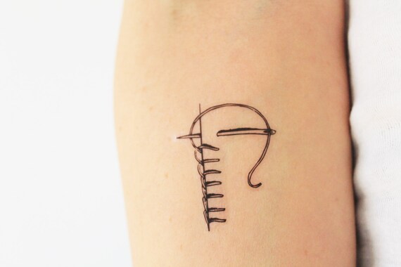 with tattoo needle temporary and thread / temporary yarn temporary Needle tattoo lover with tattoo needle temporary and thread / temporary yarn temporary Needle tattoo lover