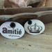Duo of labels "friendship and Crown 2" metal