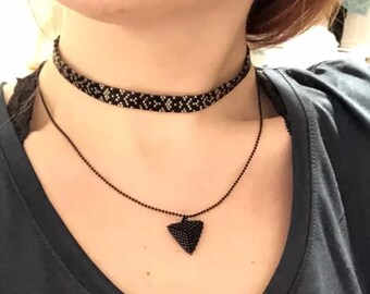 Peyote beaded choker with heart pendant necklace
