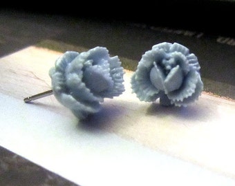 Vitnage Light blue rosebud post earring