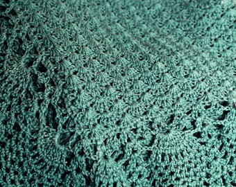 Pineapple-Edged Baby Afghan Crochet Pattern (204)
