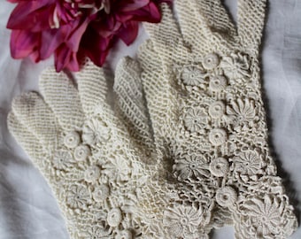 Delightful French Antique 1900s Off White Hand Crocheted Gloves / A Touch of Victorian Elegance / Wedding Special Occasion or Gift
