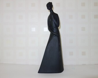Royal Doulton black basalt "Sympathy"