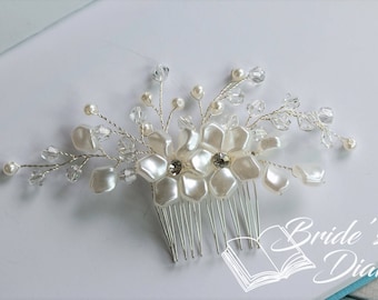Wedding hair jewelry, transparent pearls and rhinestones bridal hair comb