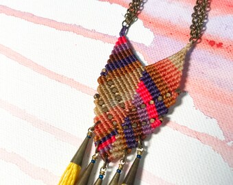 YELLOW FRINGE NECKLACE