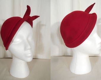 Vintage 1930s Hat | 30s Red Fascinator| Art Deco Tilt Cloche | Flapper Surrealist
