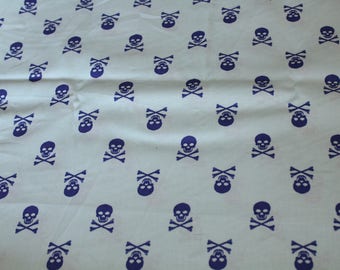 Coupon turquoise 50x65cm death's head