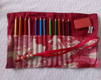 Kit roll for coloured pencils