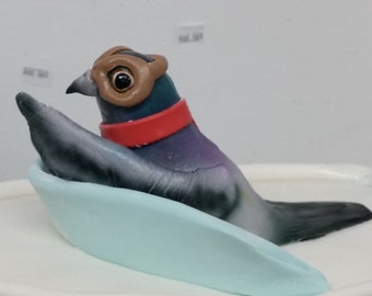 Homing Pigeon Fondant Cake topper