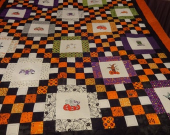 Halloween Quilt - embroidery with glow in the dark thread