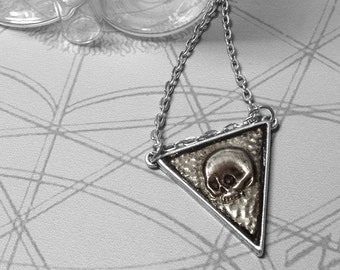 Skull Triangle : hand embossed repoussé metal pendant necklace
