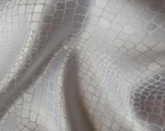 fabric satin way scales white 25 x 140 cm