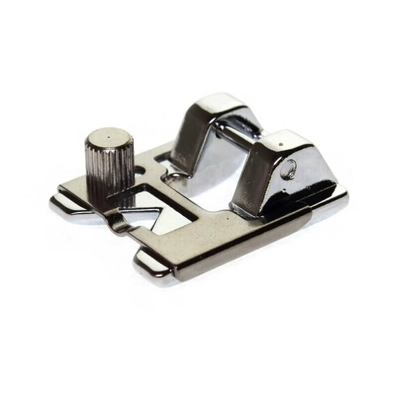 Braiding presser foot Sewing machine feet. Universal fit for