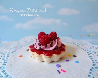 Fake Cake Tart Tartelette Mini Dessert Pink Raspberry Chocolate SINGLE