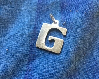 Sterling silver peanuts font letter pendant