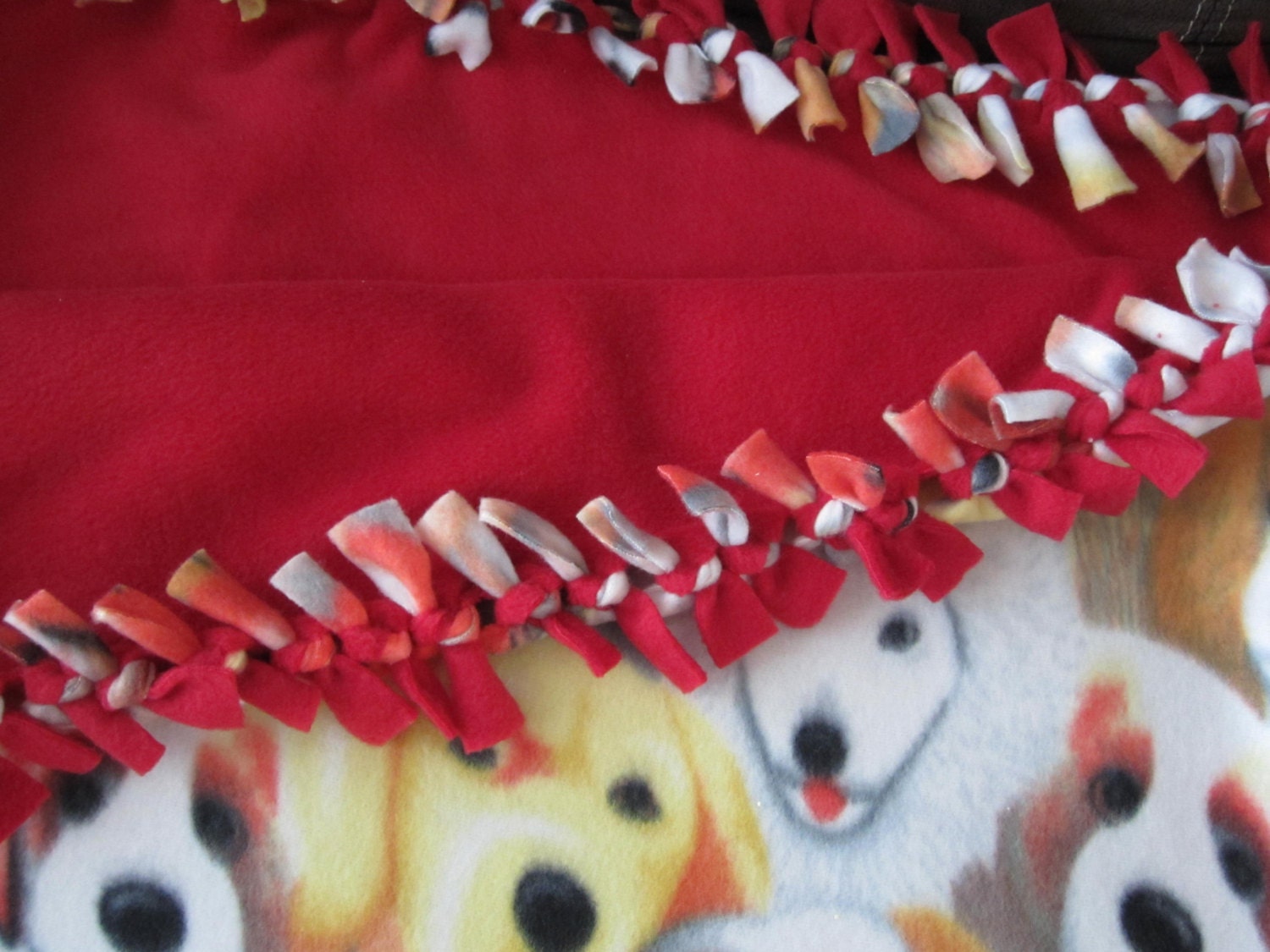 Dog Lovers No Sew Fleece Blanket