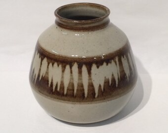 Stoneware decorative vase