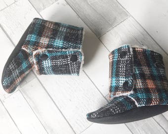 Baby booties / Stay on booties / baby shoes