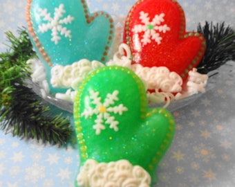 Christmas Mitten Soap - Holiday Soap - Stocking Stuffer Soap - Handmade Soap - Artisan Soap - Christmas Soap - Winter Soap - Glycerin Soap