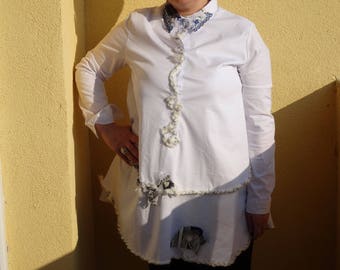 Cotton / white / women tunic/art to wear/handmade/casual/formal/handwaved fabrics/loose/crinkle cookies/navy/one of a kind of size L, M,S