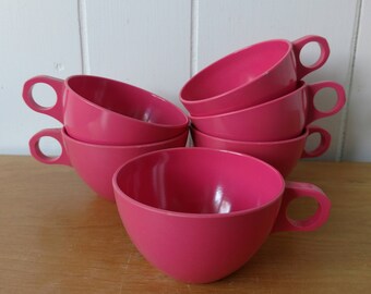 6 vintage bright pink melmac cups Stetson