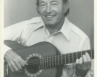 Charlie Byrd bossa nova guitarist vintage music photo