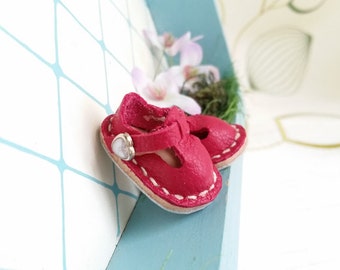 Blythe Doll Shoes Mini Raspberry Red Leather T-Strap Mary Jane Shoes For Azone Pure Neemo M Size Pukifee Neo Blythe Hand Made By MizuSGarden