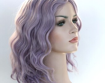 Dusty lilac shoulder length wavy wig. Taro short wig. Lavender wig. Purple hair. ready to ship.