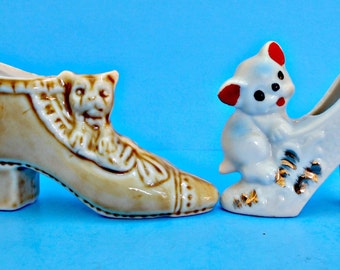 Ceramic Kittens on Shoes, 2 Cats & Shoe Figurines, Playful Kittens, Yellow Cat White Cat, Painted Gold Accents, Old Shoe New Shoe,