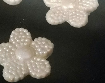 52 Delicate miniature gum paste flowers / edible flower