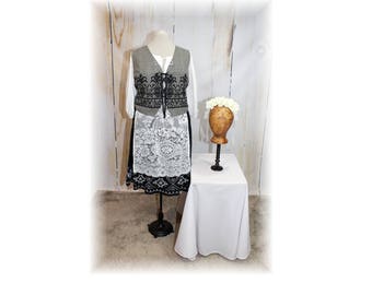Ethnic / Bavarian / Dirndl / Oktoberfest / Folk Costume / Gretel Style Costume-large-X-Large (J13)