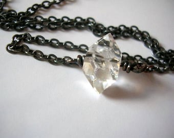 Rohen Herkimer Diamant oxidiertem silbernen Anhänger. Rohen Herkimer heilende Kristallhalskette.