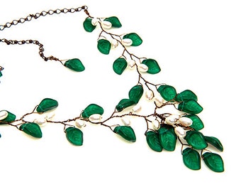 Emerald Green Statement Necklace, Floral Necklace, Green Bib Necklace, Bridal Jewelry,