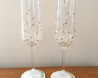 White Champagne Anniversary Flutes With Gold