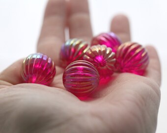 Vintage Pink Beads Raspberry AB Fluted Round Beads 20mm Lucite Beads (6)