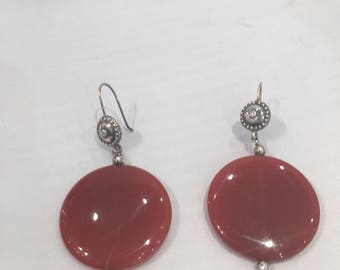 Earrings in silver and carnelian